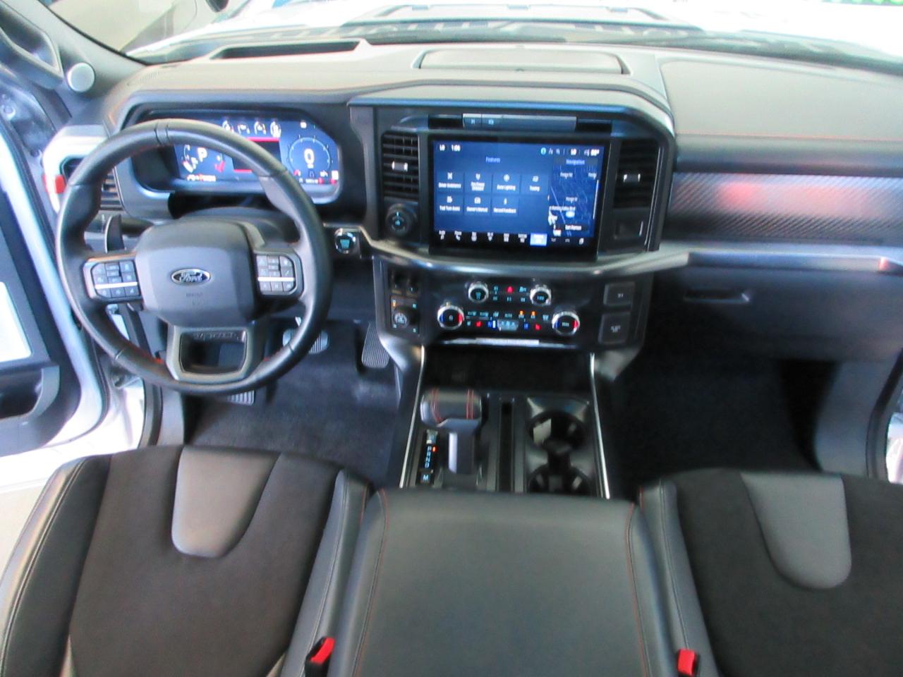 Ford F-150  2025