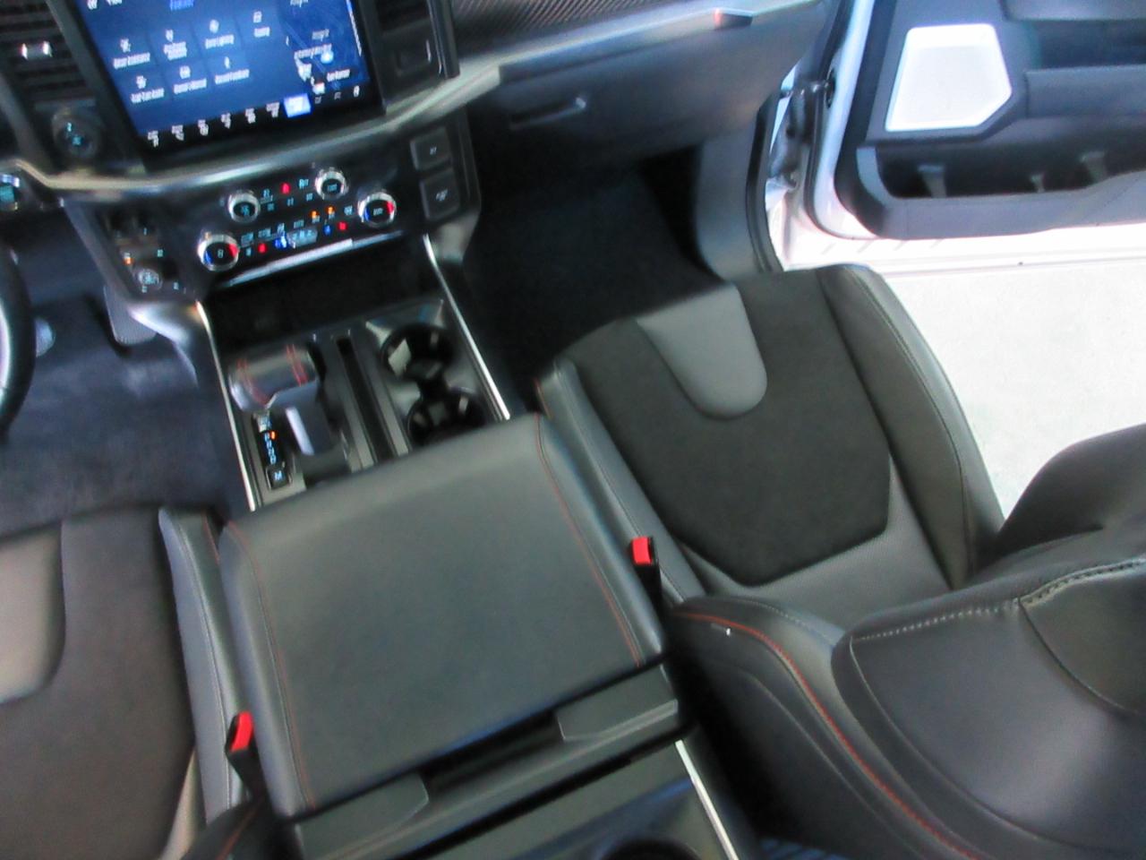 Ford F-150  2025