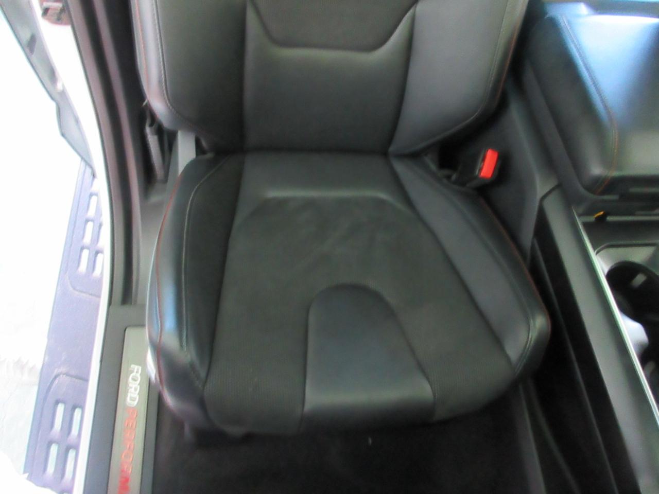 Ford F-150  2025
