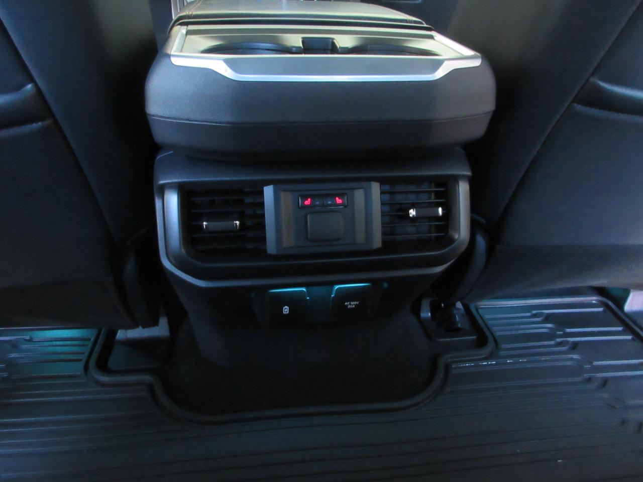 Ford F-150  2025