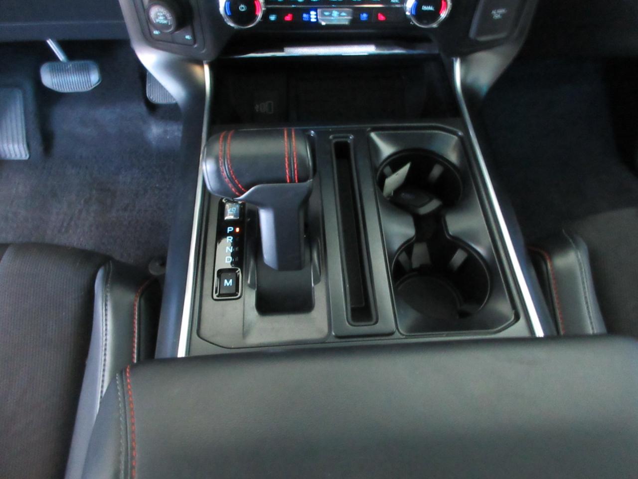 Ford F-150  2025