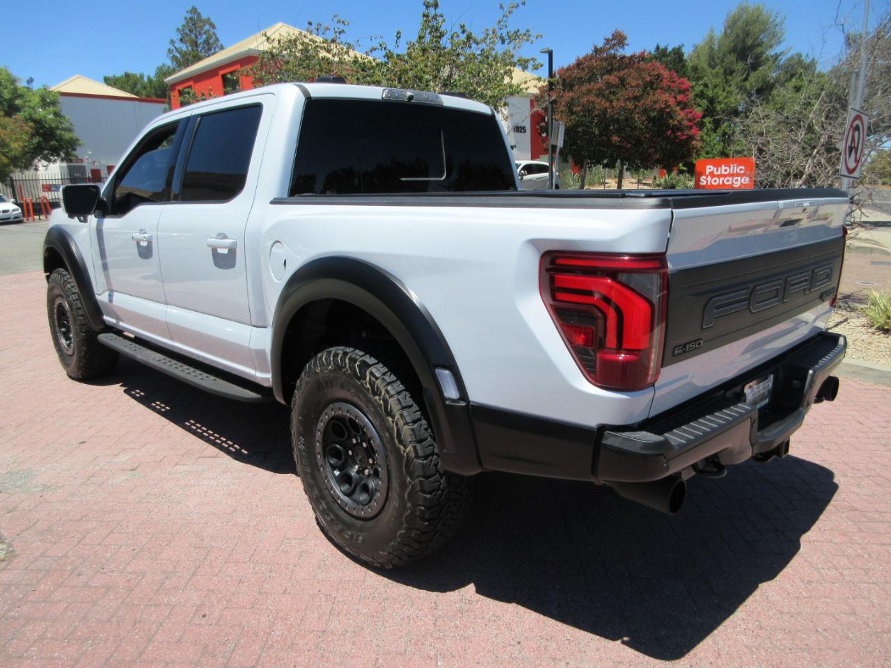 Ford F-150  2025