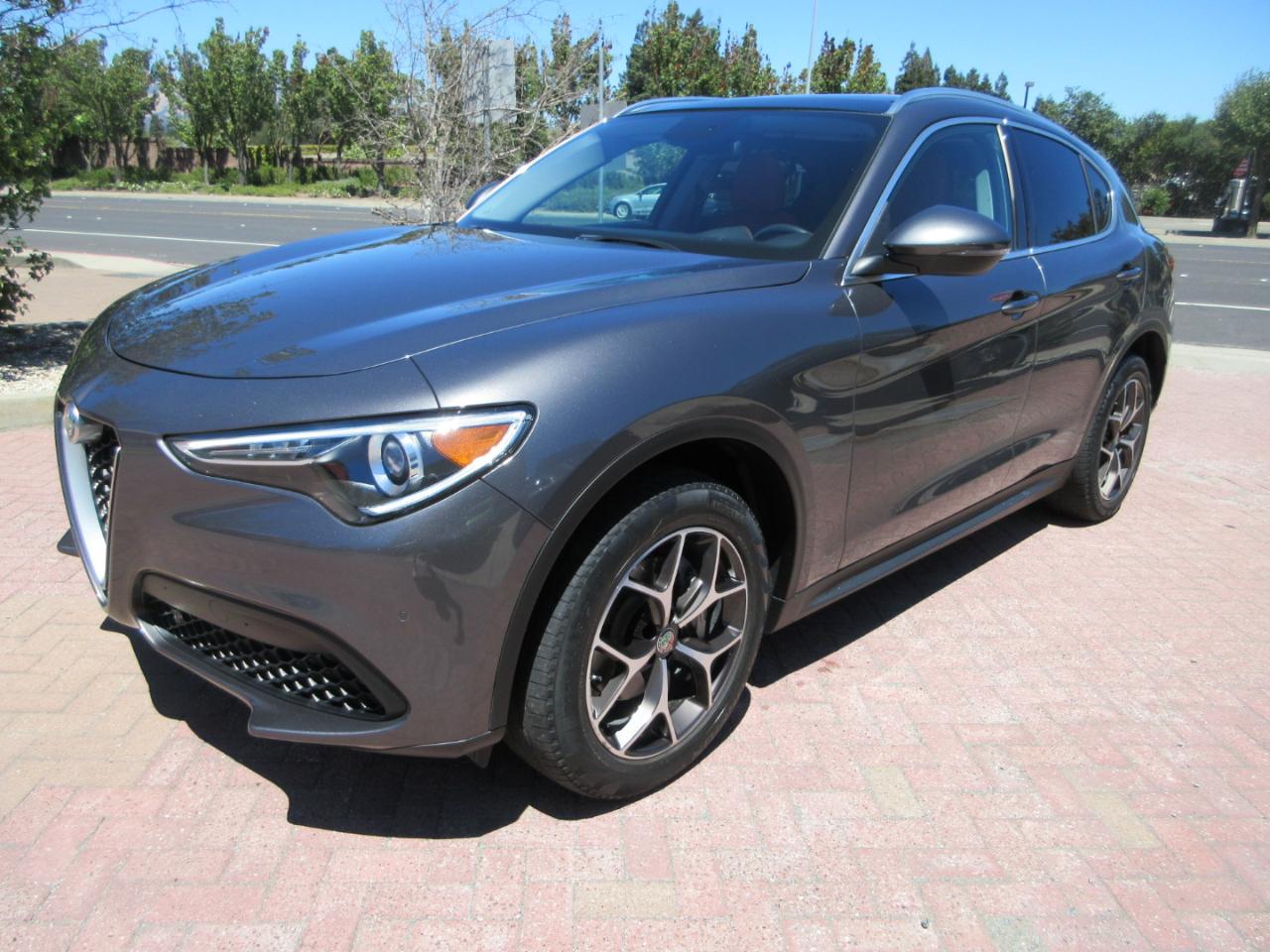 2019 Alfa Romeo Stelvio Ti AWD**DRIVER ASSIST**DUAL MOON ROOFS**