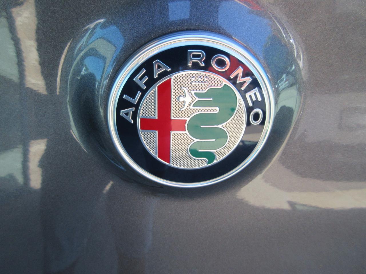 Alfa Romeo Stelvio  2019