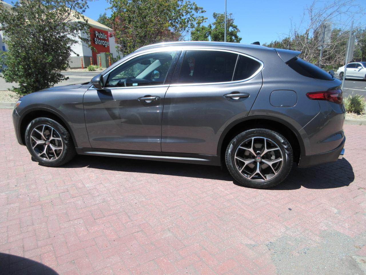 Alfa Romeo Stelvio  2019