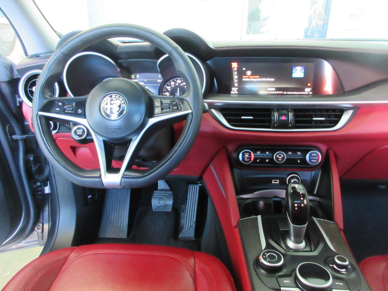 Alfa Romeo Stelvio  2019