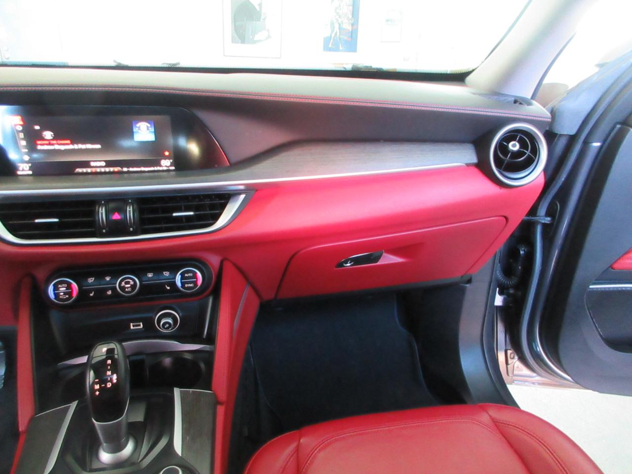 Alfa Romeo Stelvio  2019