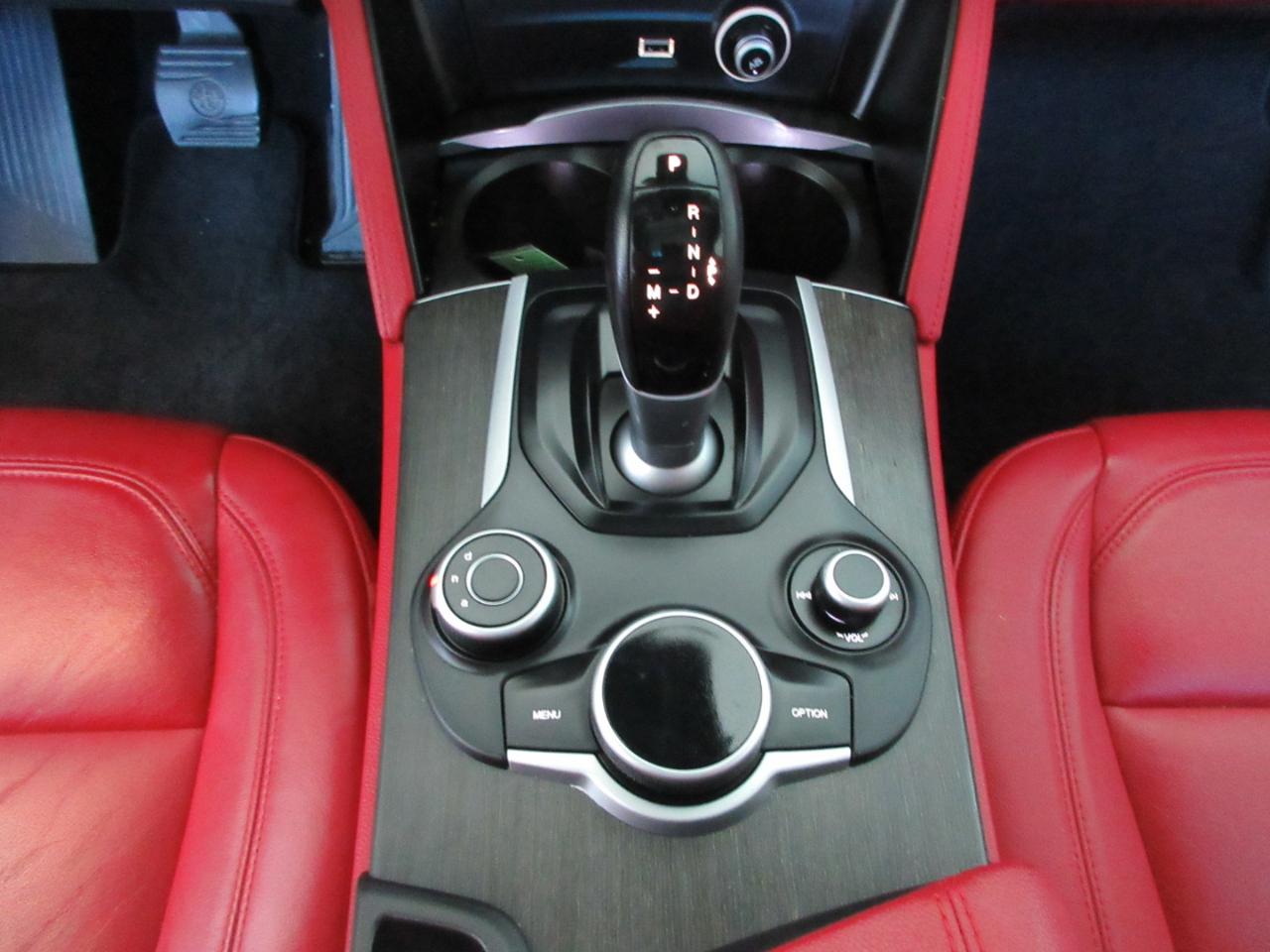 Alfa Romeo Stelvio  2019