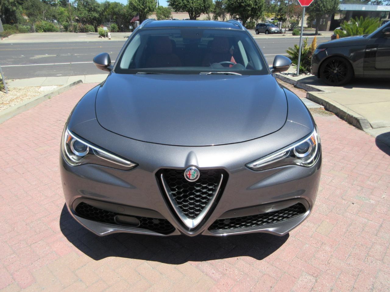 Alfa Romeo Stelvio  2019