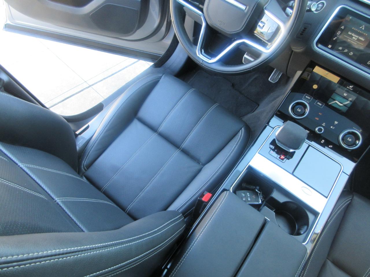 Land Rover Range Rover Velar  2023