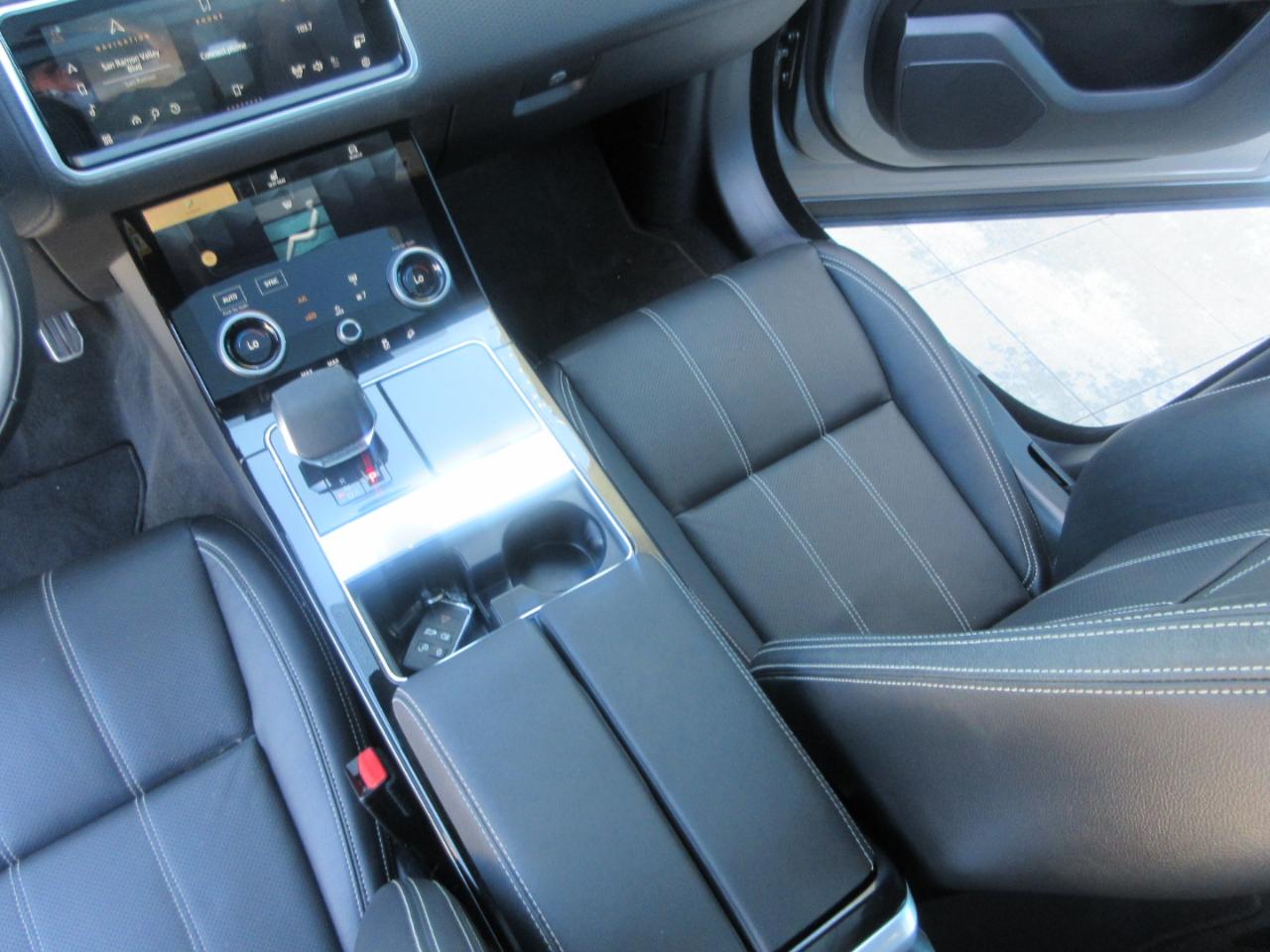 Land Rover Range Rover Velar  2023