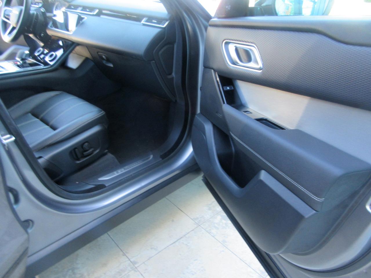 Land Rover Range Rover Velar  2023