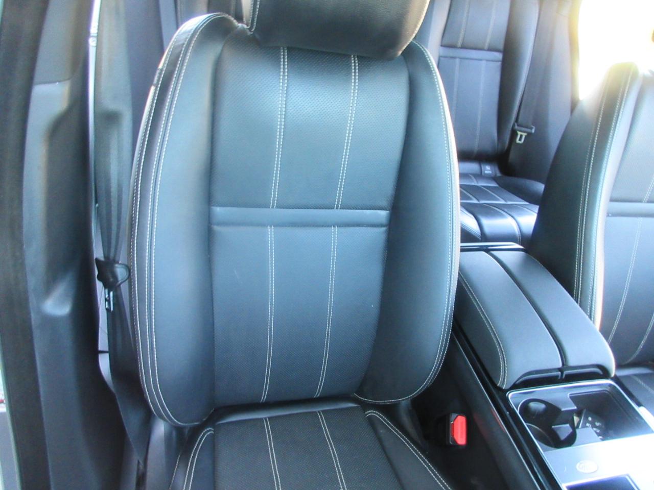 Land Rover Range Rover Velar  2023