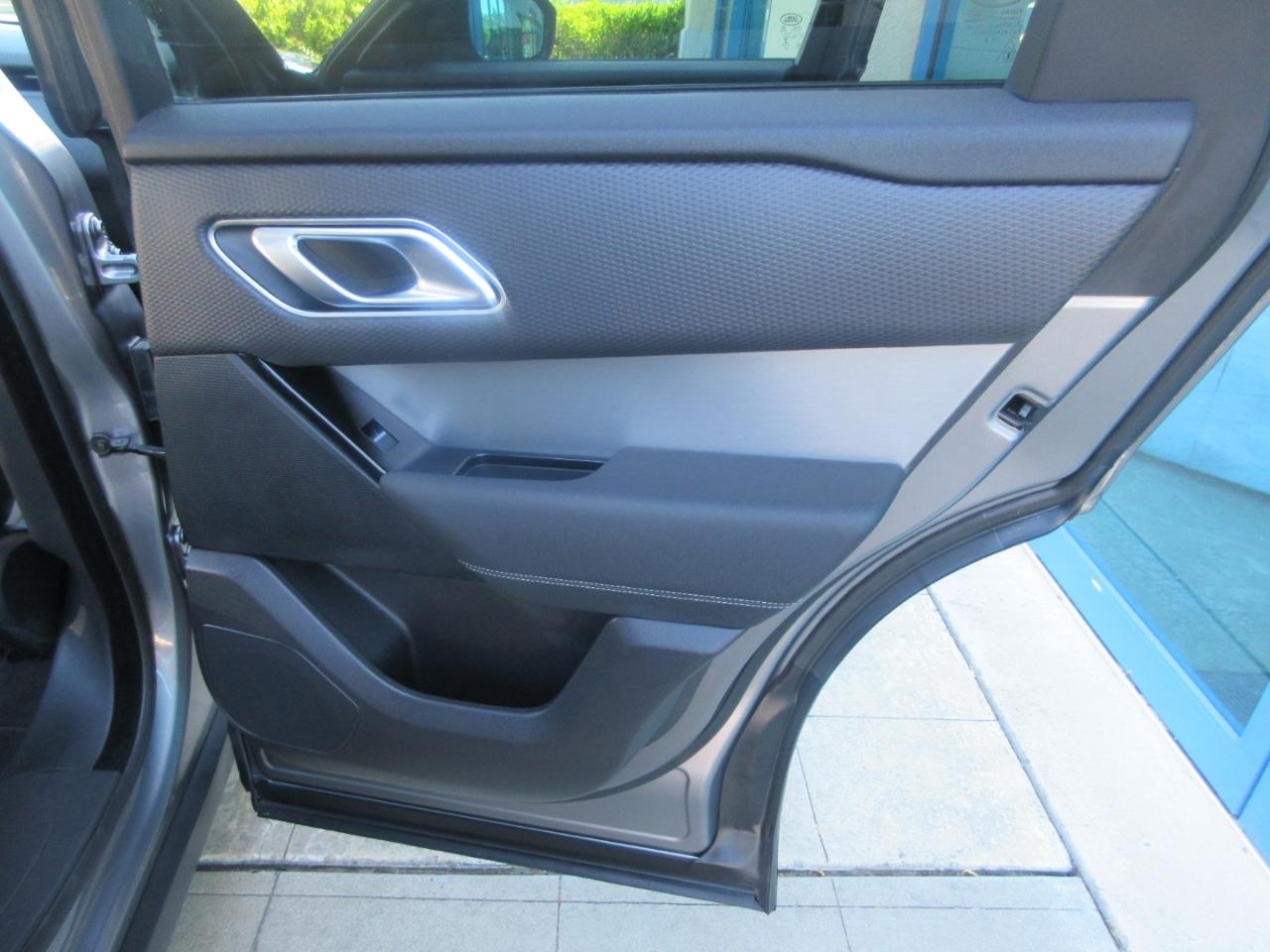 Land Rover Range Rover Velar  2023