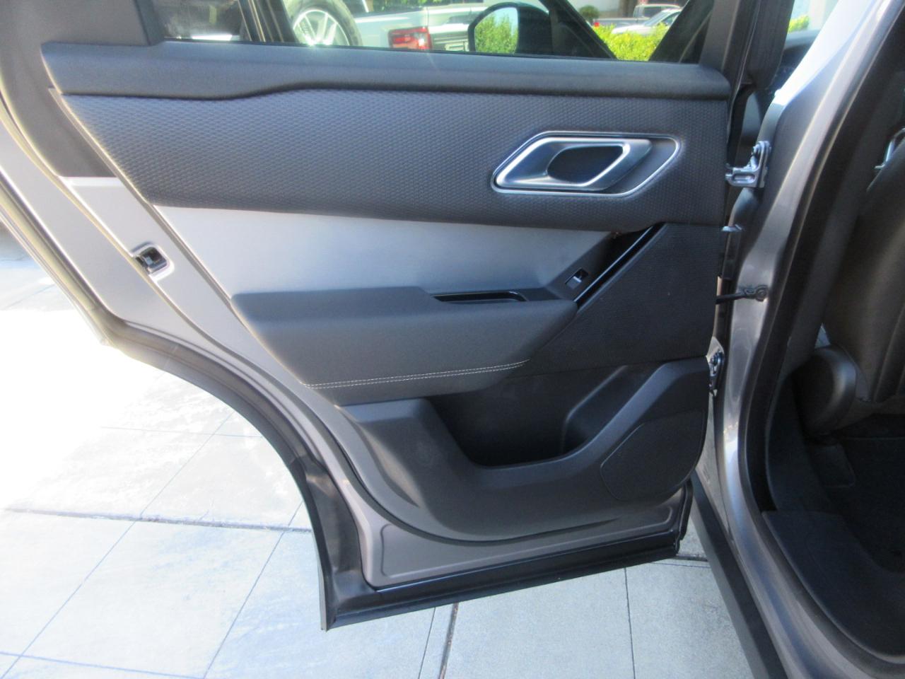 Land Rover Range Rover Velar  2023