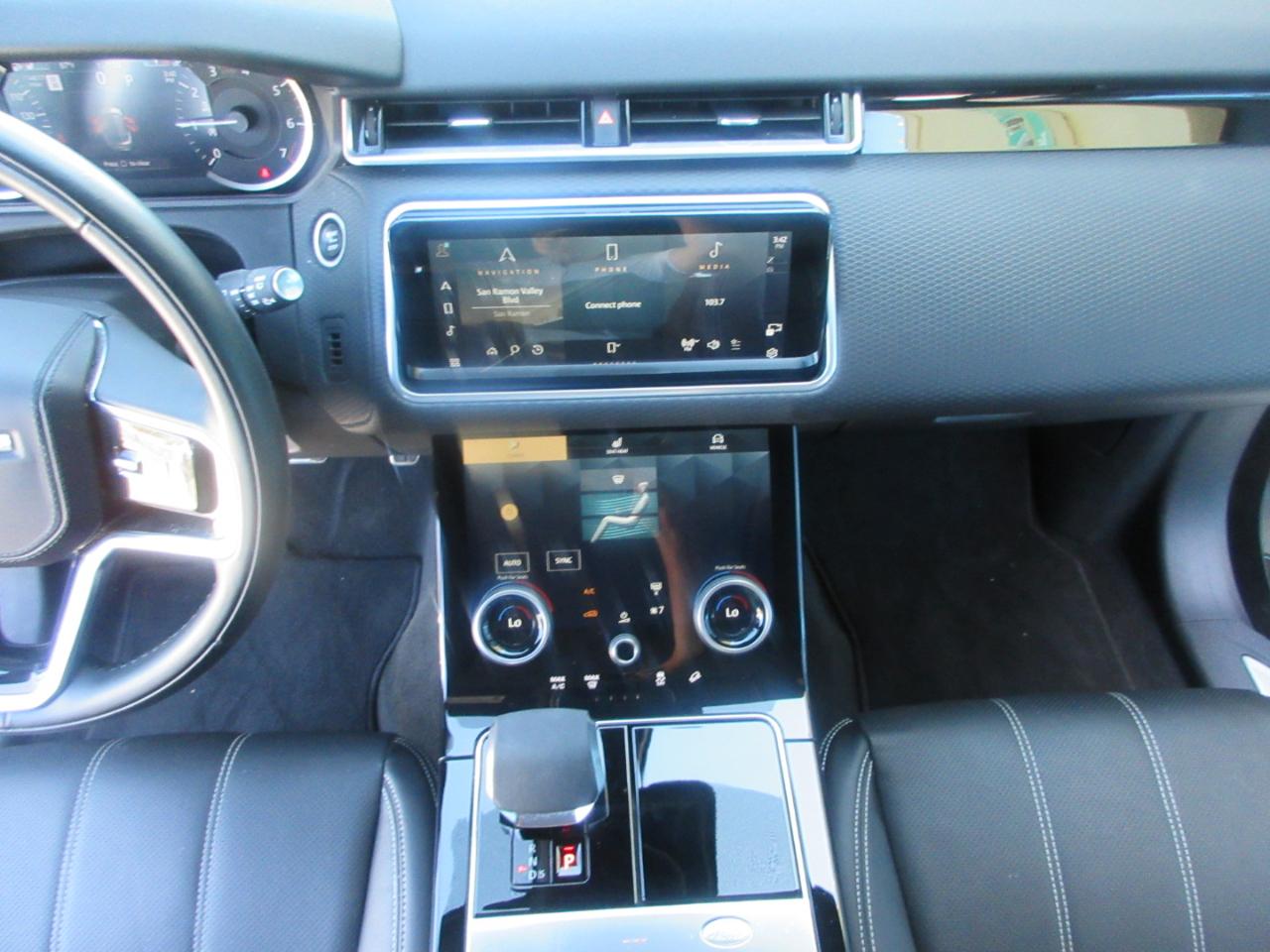 Land Rover Range Rover Velar  2023