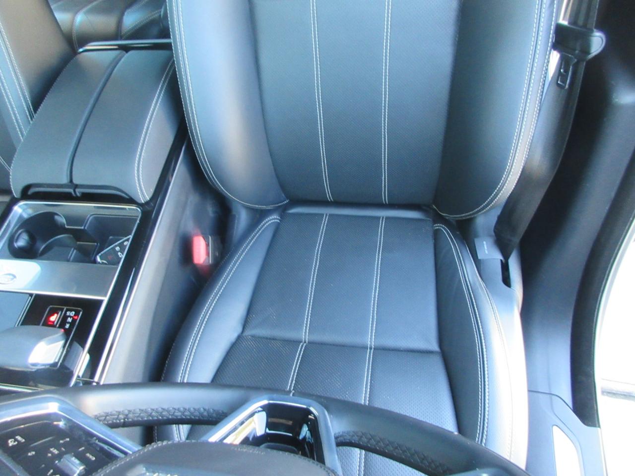 Land Rover Range Rover Velar  2023