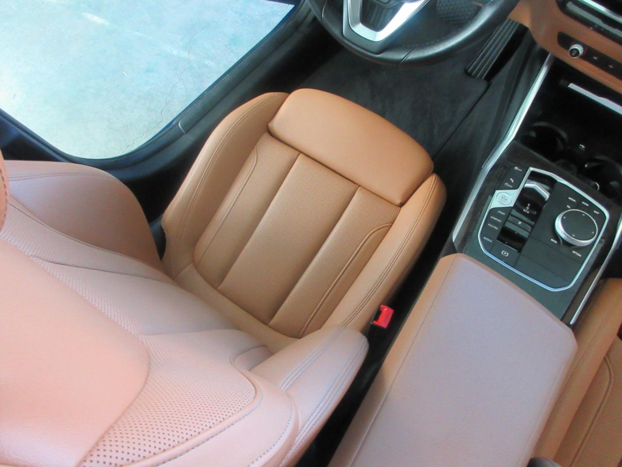 BMW 330i  2023
