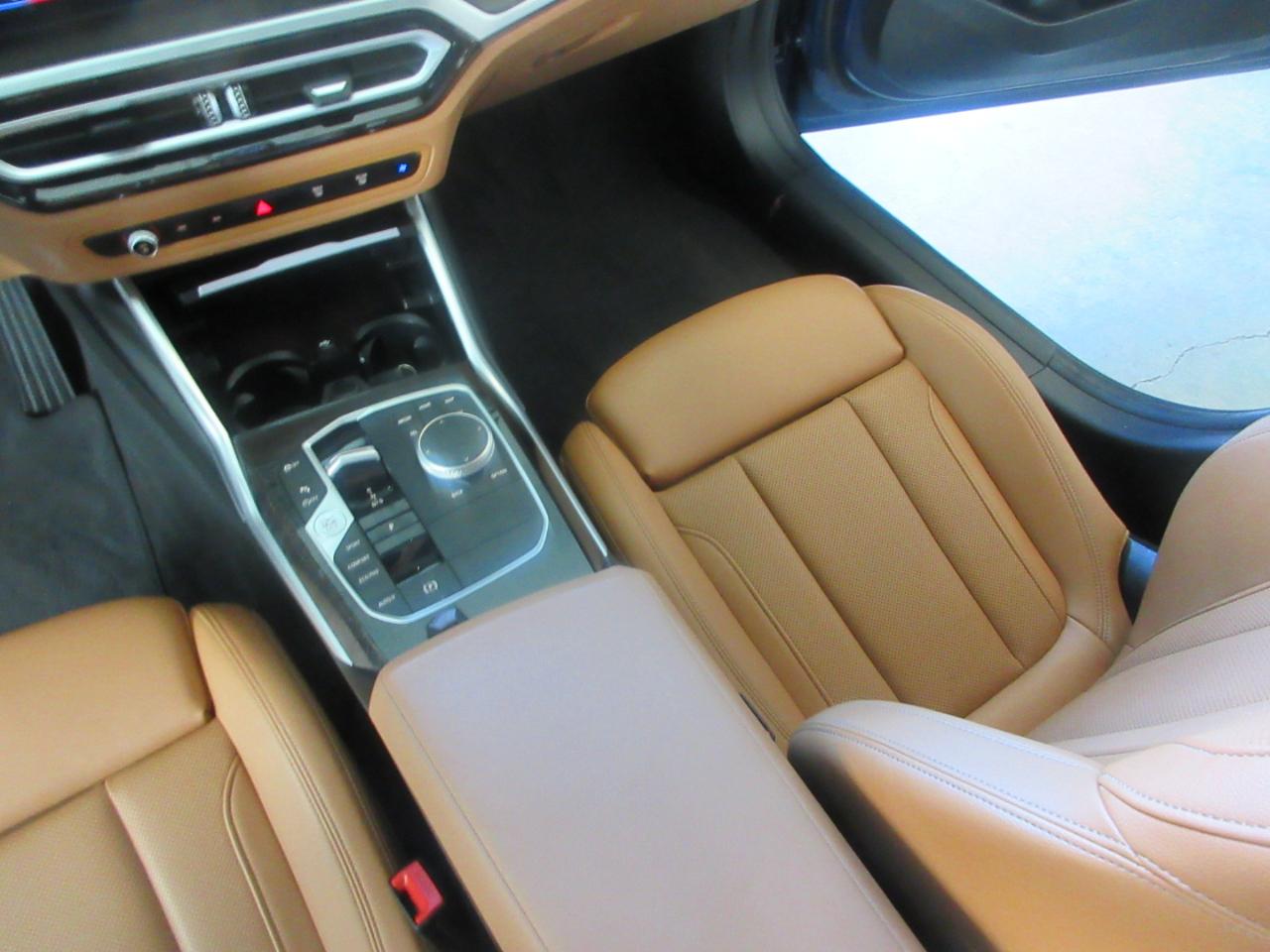BMW 330i  2023