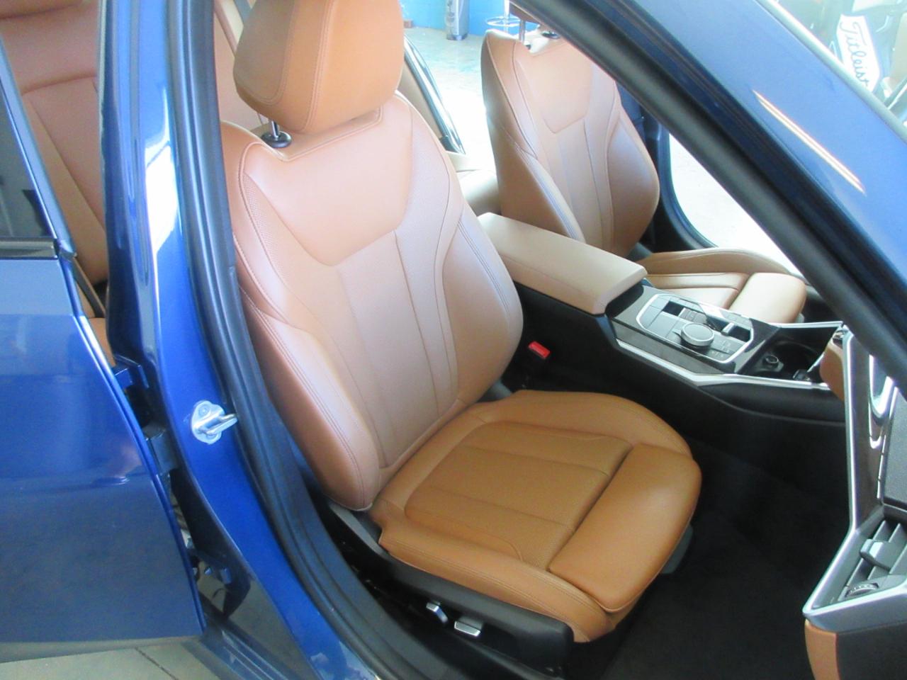BMW 330i  2023