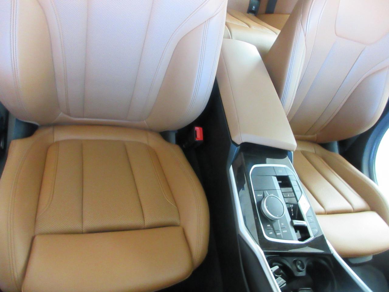 BMW 330i  2023