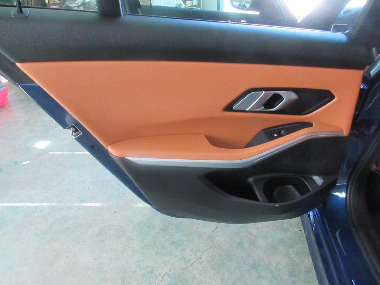 BMW 330i  2023