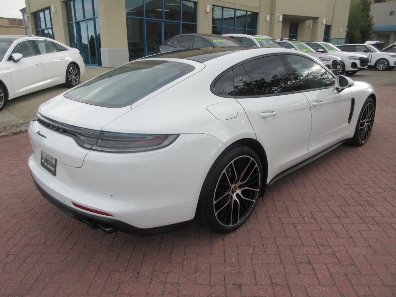 Porsche Panamera  2023