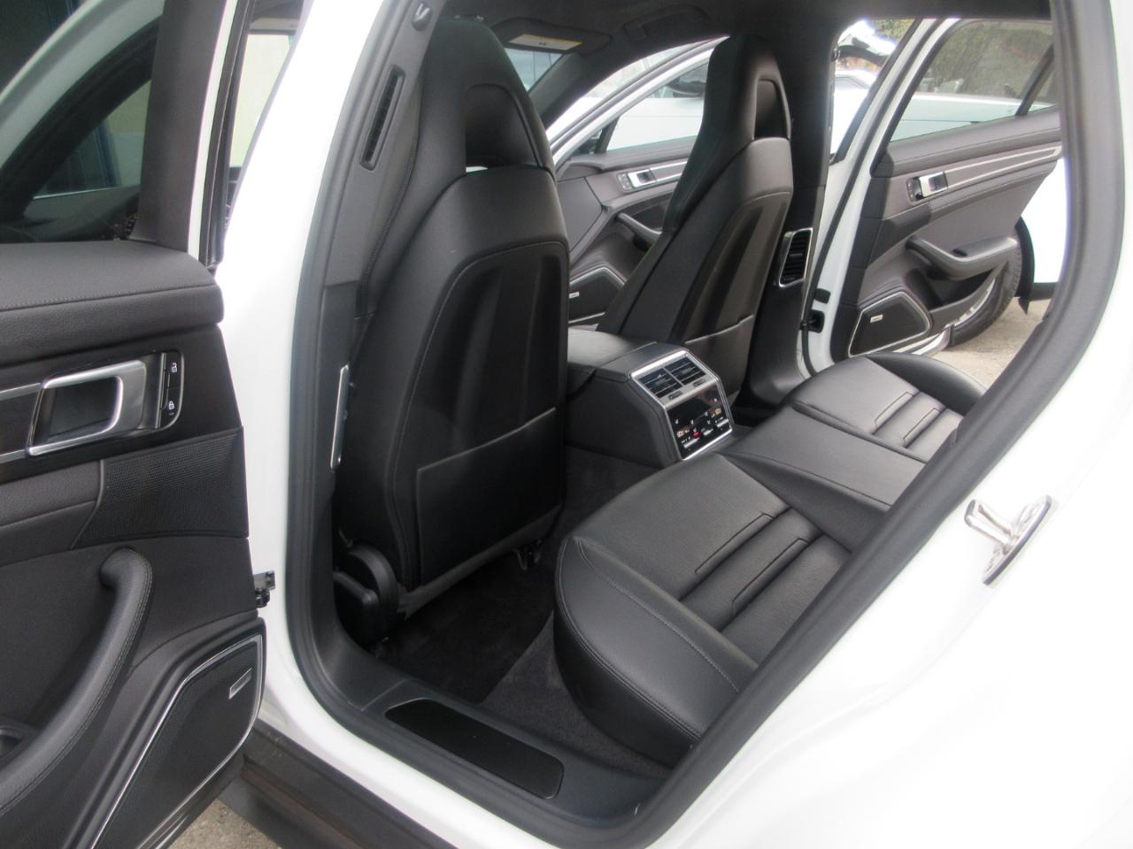 Porsche Panamera  2023