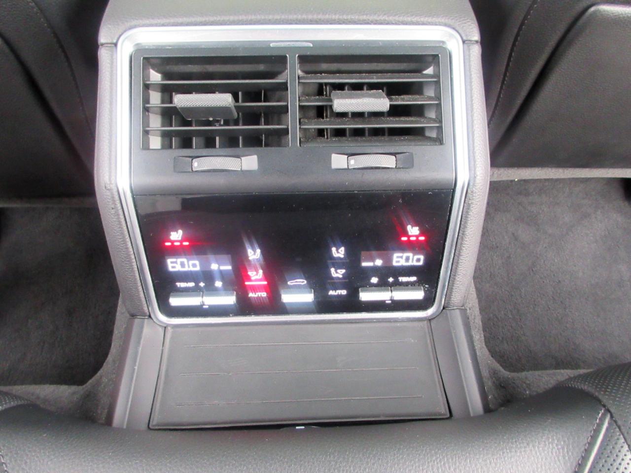 Porsche Panamera  2023