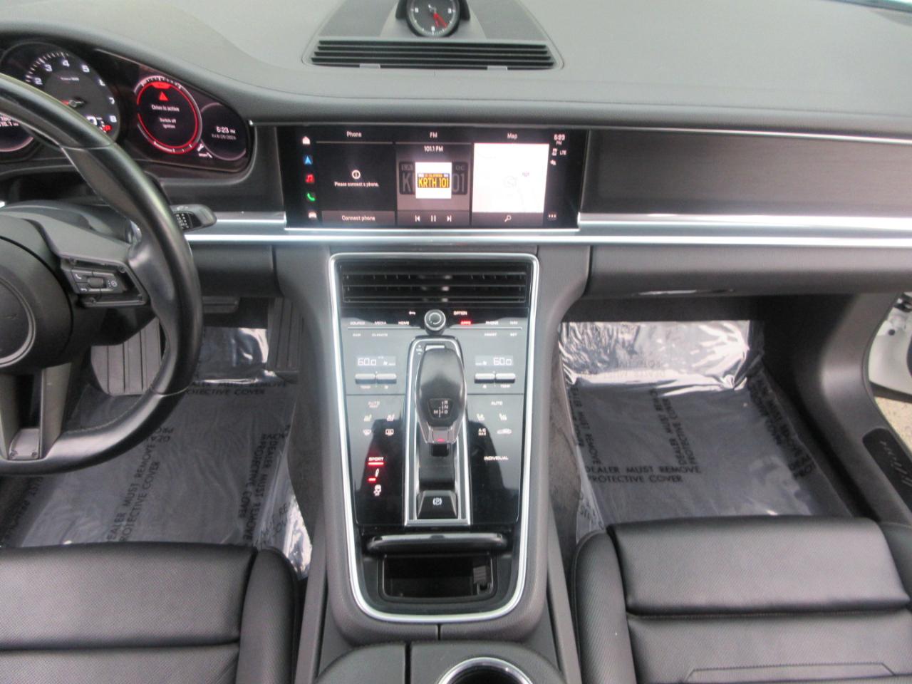 Porsche Panamera  2023