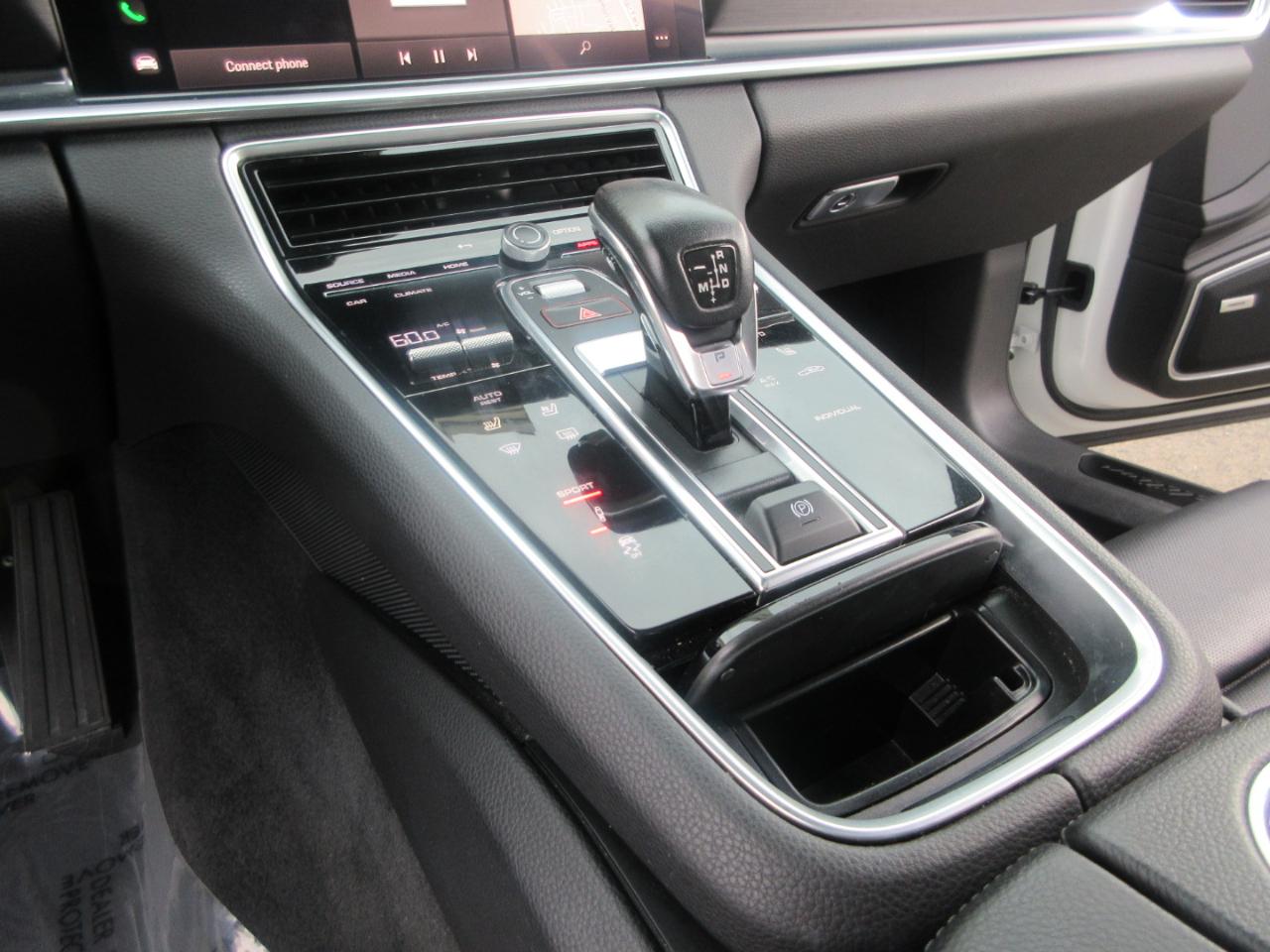 Porsche Panamera  2023