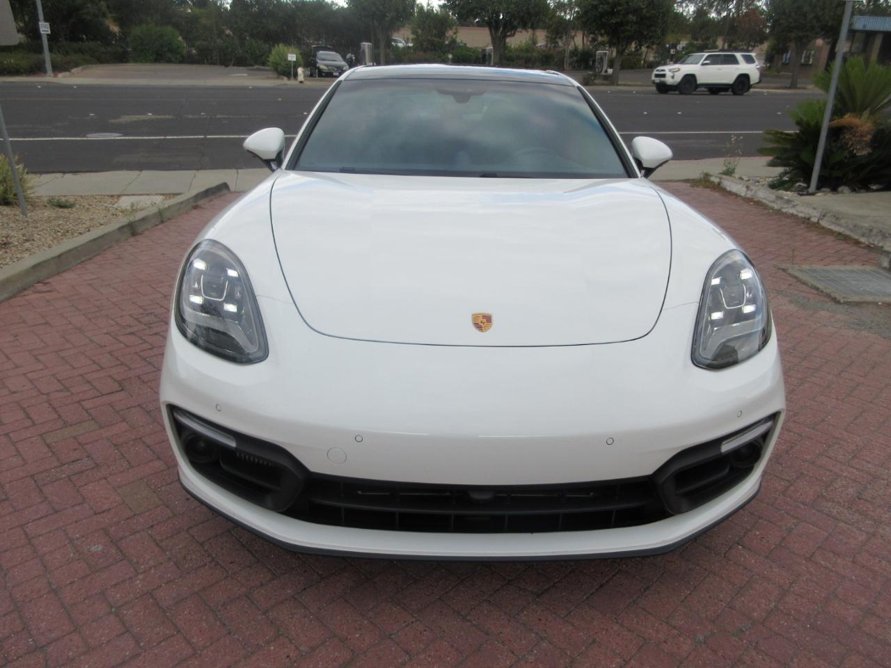 Porsche Panamera  2023