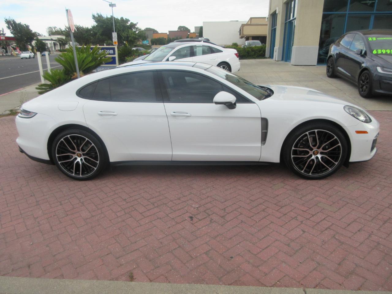 Porsche Panamera  2023