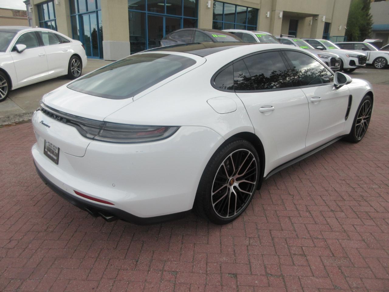 Porsche Panamera  2023