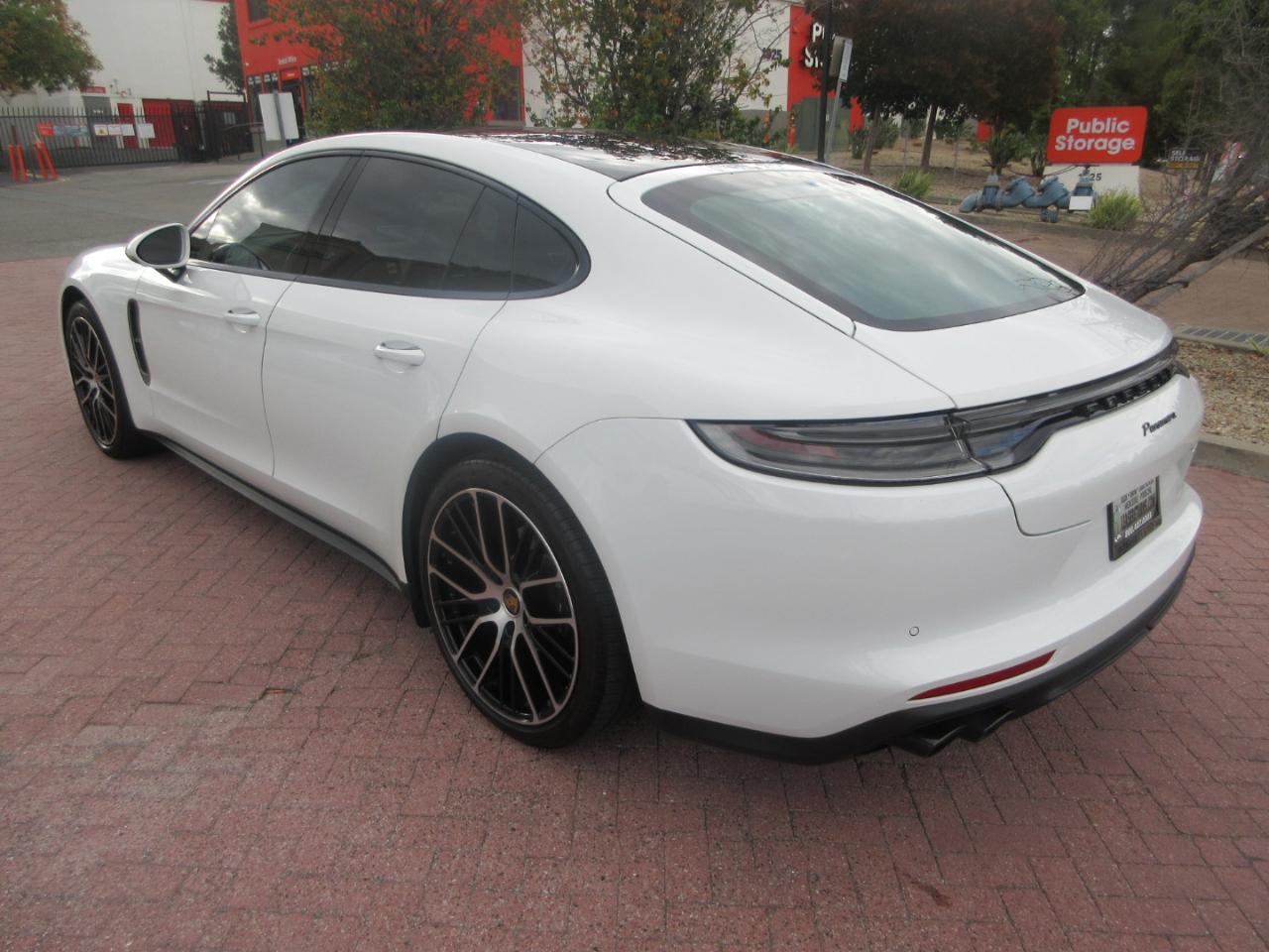 Porsche Panamera  2023