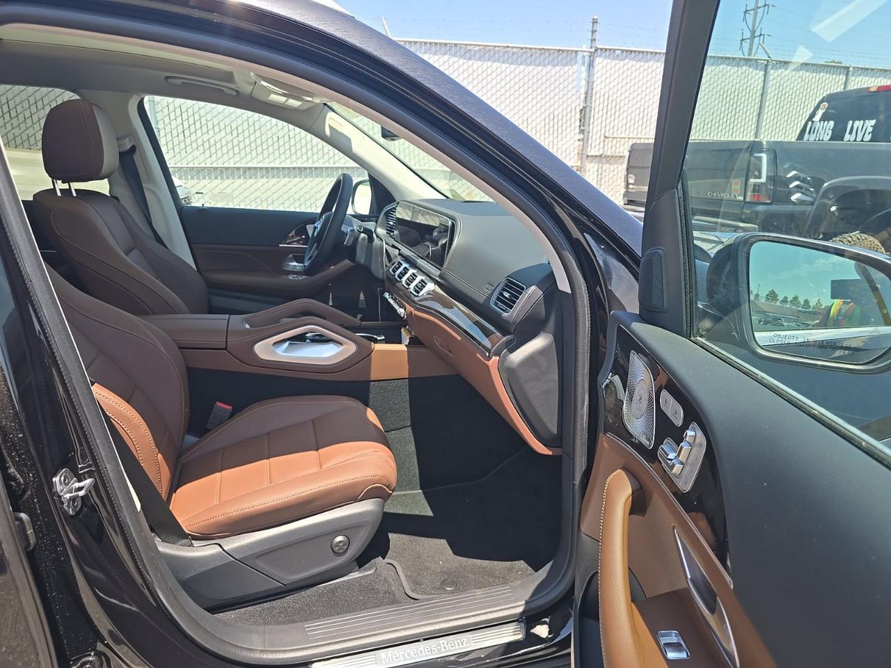 Mercedes-Benz GLS 450  2025