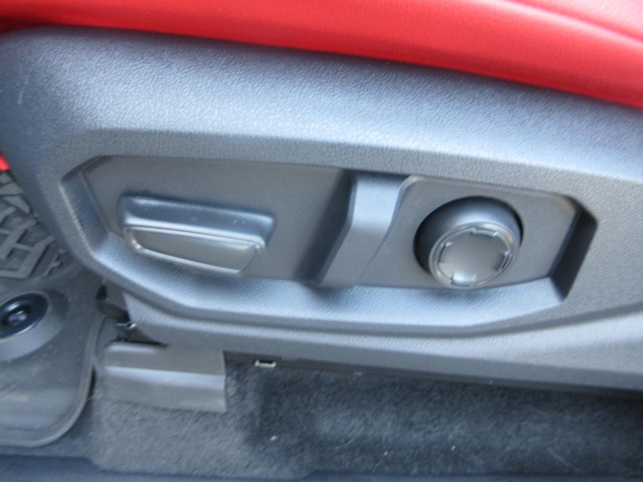 Toyota Tacoma 4WD  2026
