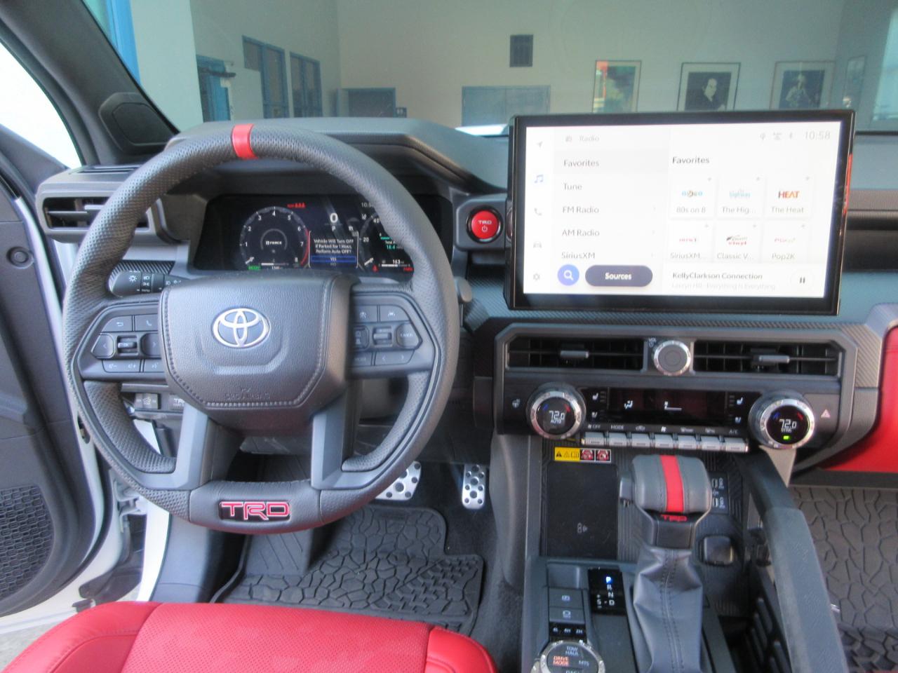 Toyota Tacoma 4WD  2026