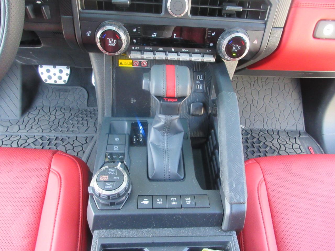 Toyota Tacoma 4WD  2026