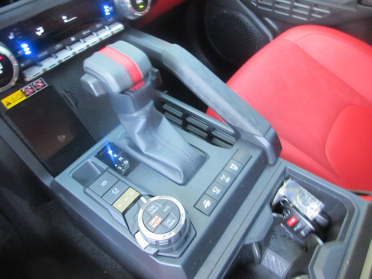 Toyota Tacoma 4WD  2026