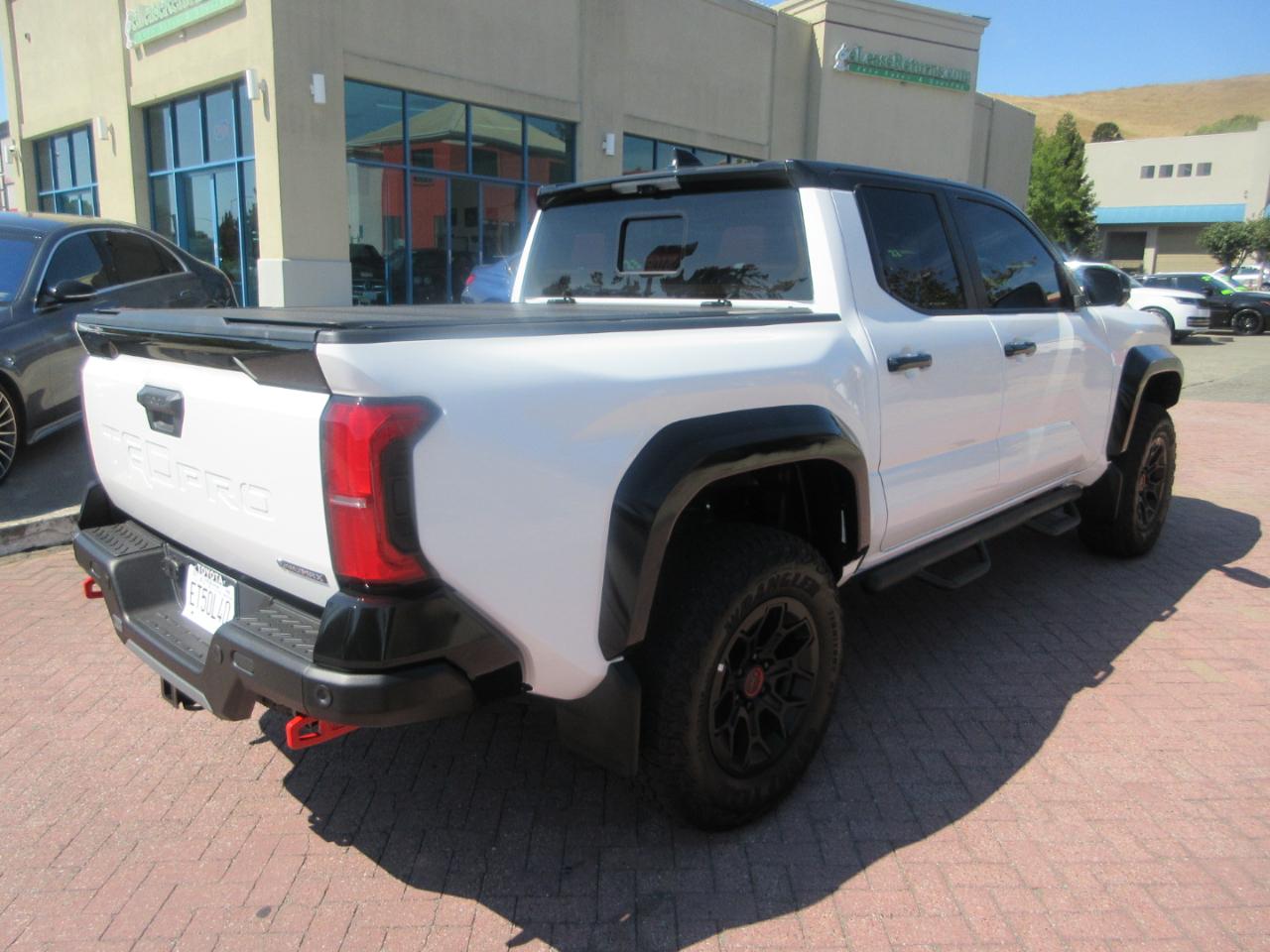 Toyota Tacoma 4WD  2026