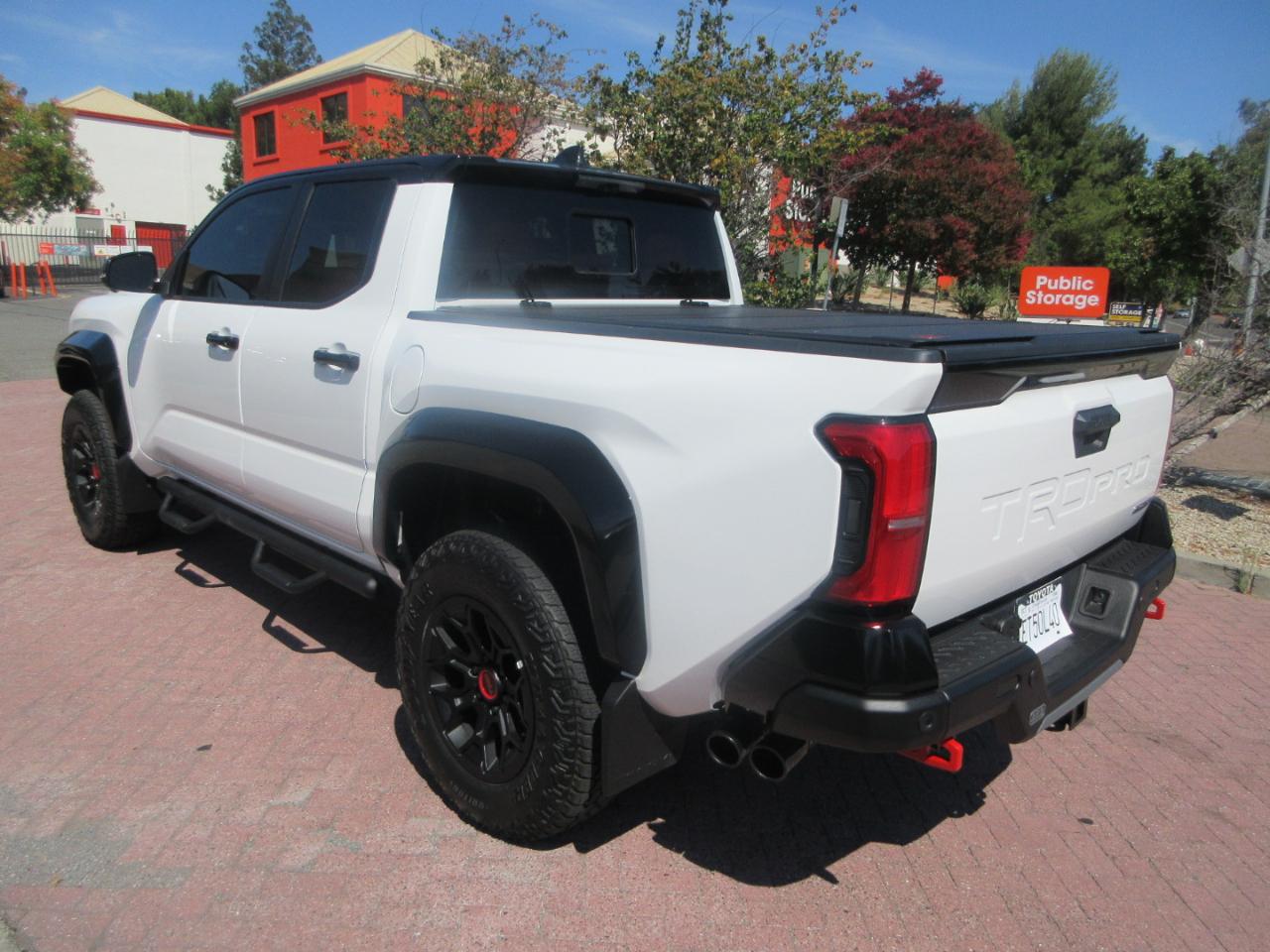 Toyota Tacoma 4WD  2026