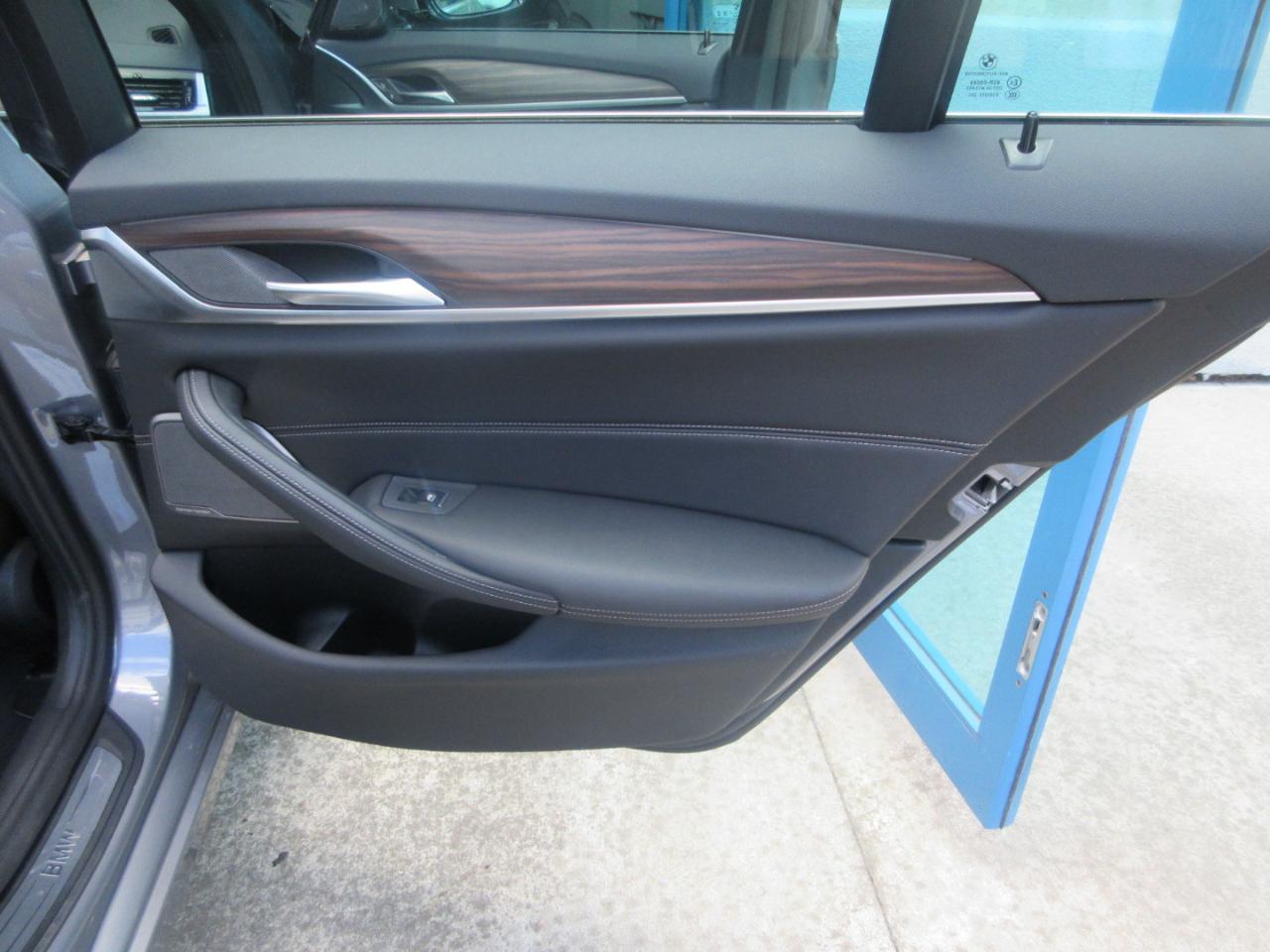 BMW 530i  2023