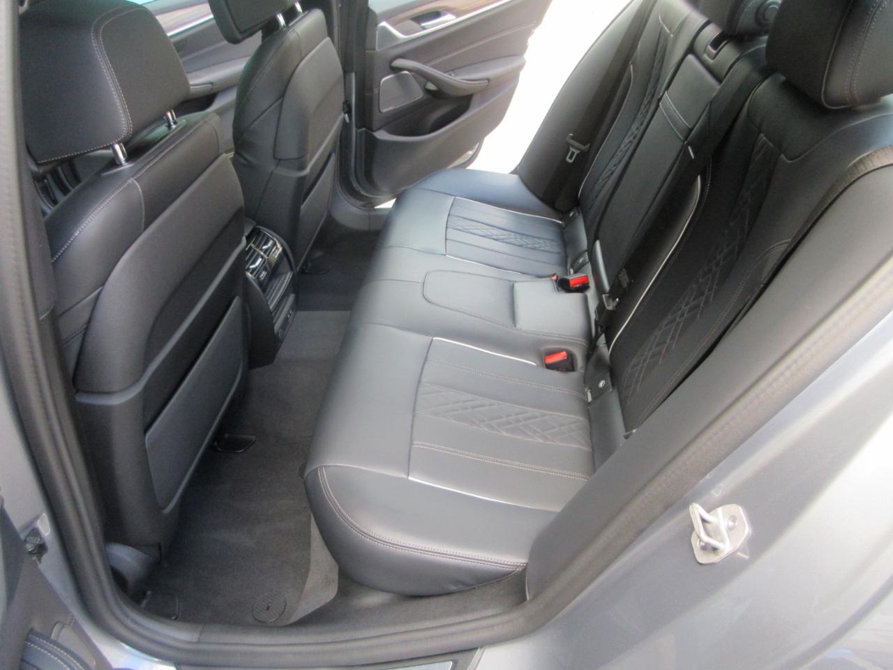 BMW 530i  2023