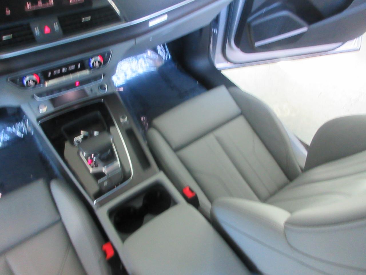 Audi Q5  2024