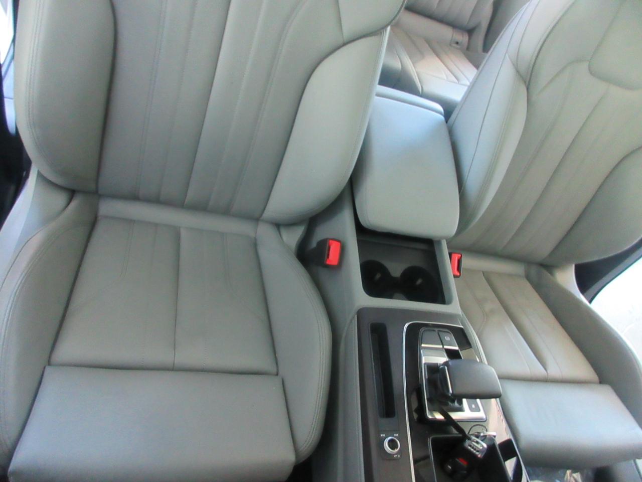 Audi Q5  2024