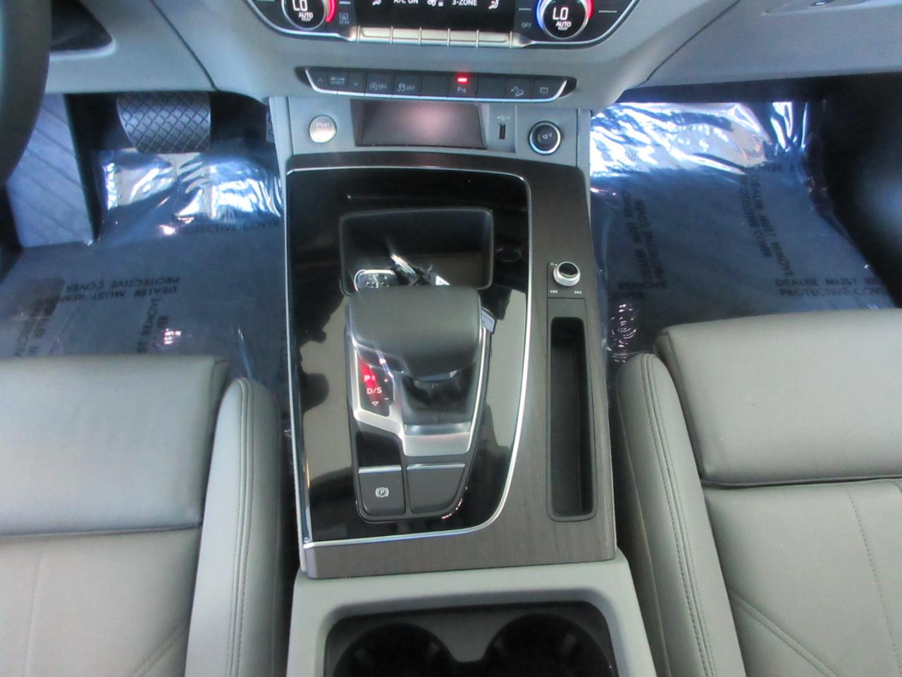 Audi Q5  2024