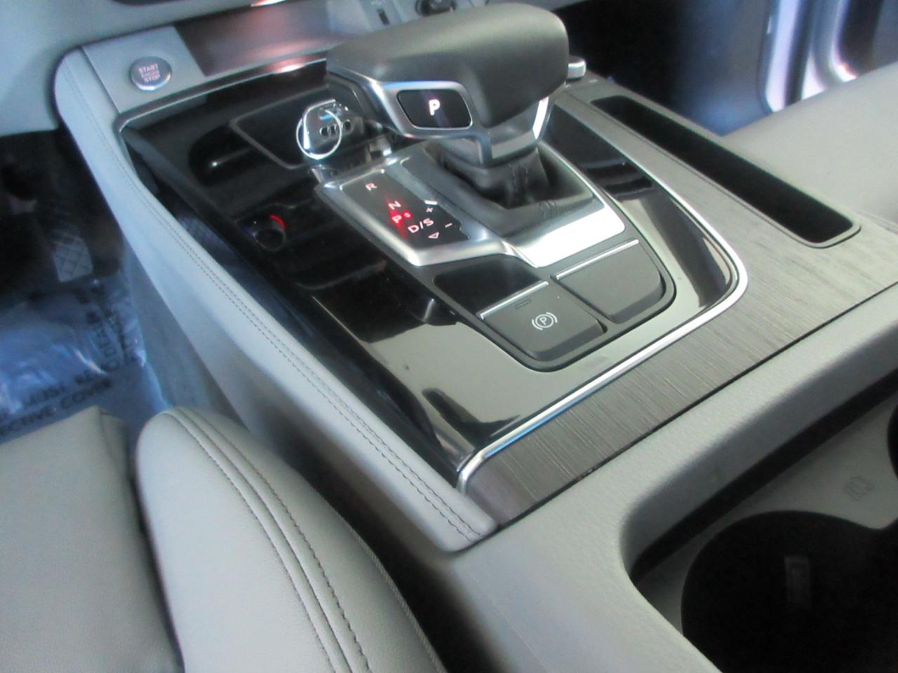 Audi Q5  2024