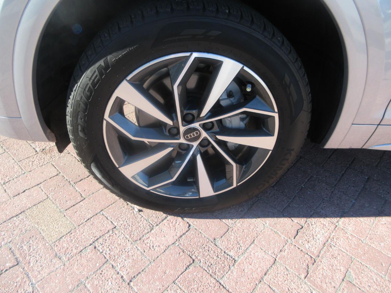 Audi Q5  2024