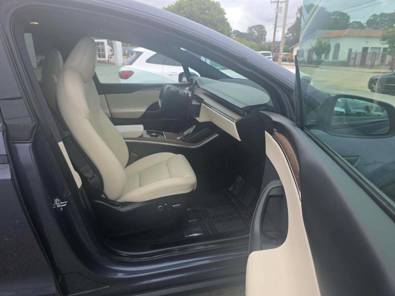 Tesla Model X AWD 2023